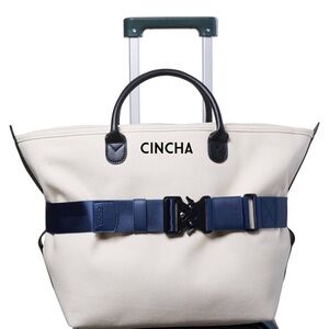 Cincha Travel Belt Luggage Strap Navy Shark Tank Adjustable hands free. NWT